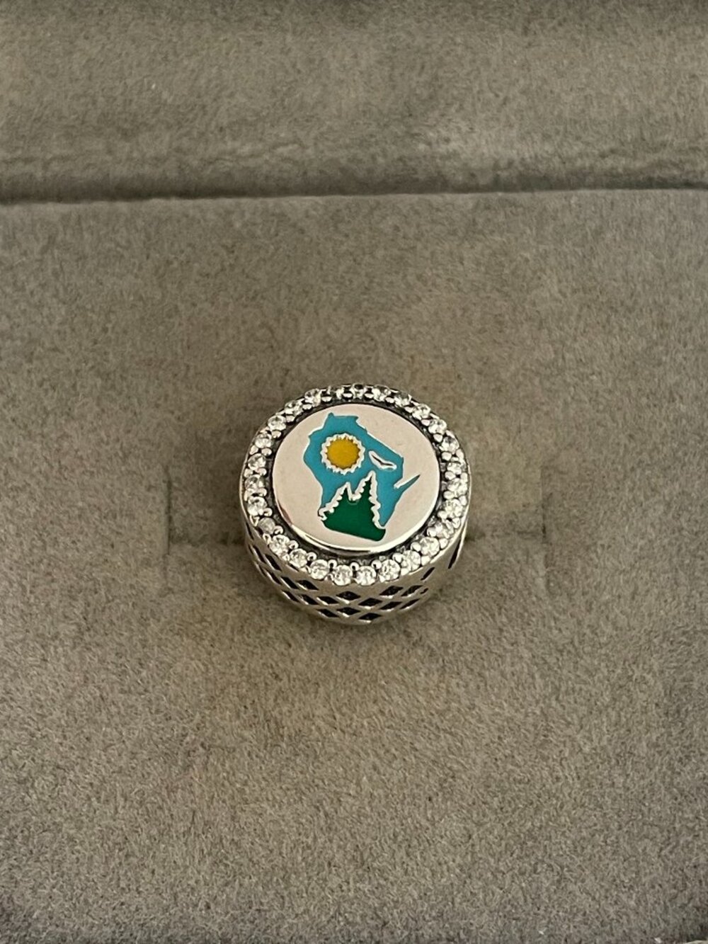 Pandora Green Bay,Wisconsin Exclusive Charm Bead